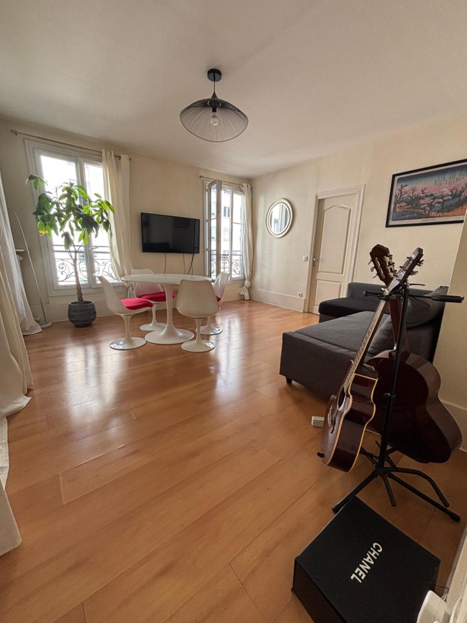 Amazing 1 Bedroom, 30sec From Arc De Triomphe Parigi